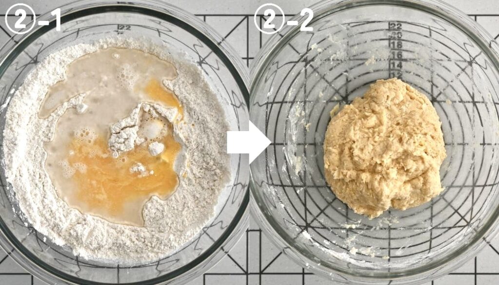 ボウルの中に全卵と水を加えてひと塊になるまで混ぜる工程の写真